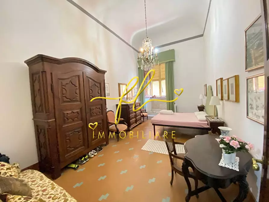 Immagine 8 di Immobile di prestigio in vendita  a Carrara