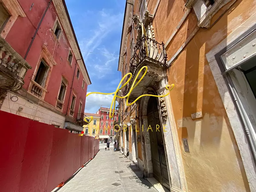 Immagine 40 di Immobile di prestigio in vendita  a Carrara
