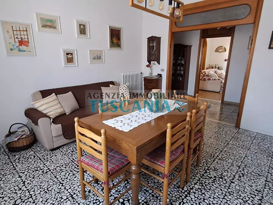 Immagine 5 di Appartamento in vendita  a Cecina