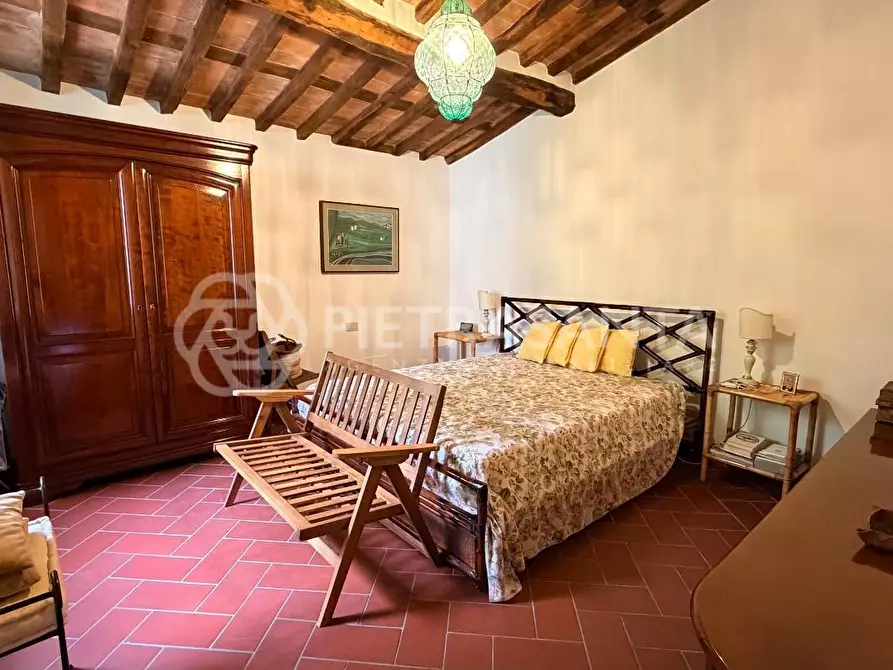 Immagine 31 di Villa in affitto  a Pietrasanta