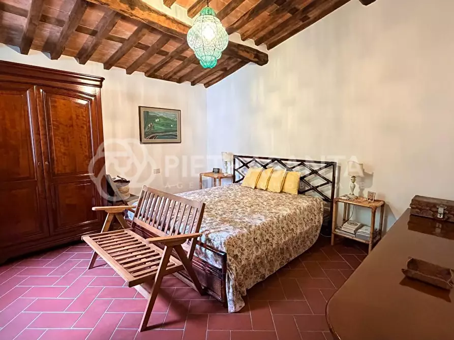 Immagine 30 di Villa in affitto  a Pietrasanta