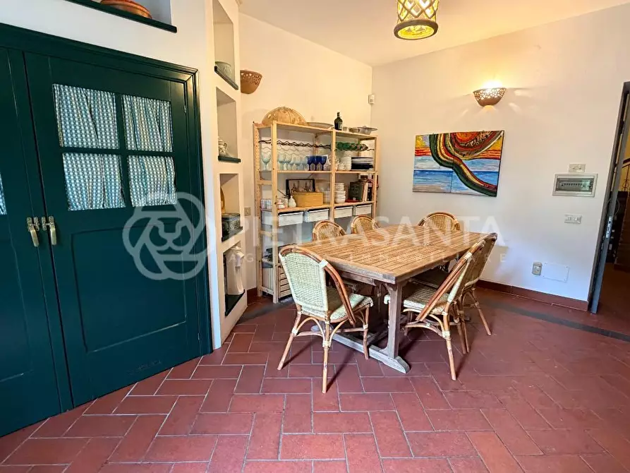 Immagine 14 di Villa in affitto  a Pietrasanta