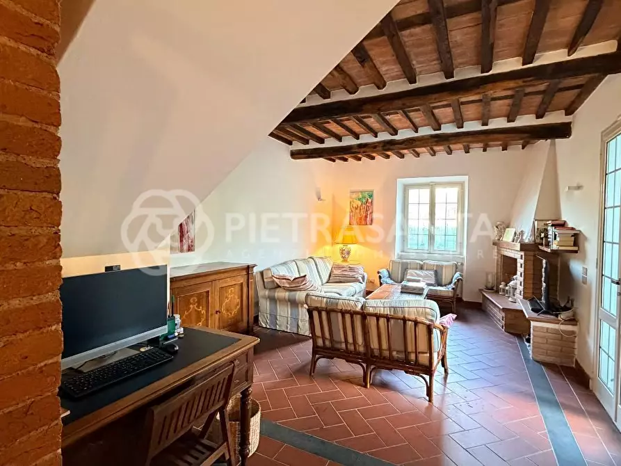 Immagine 24 di Villa in affitto  a Pietrasanta