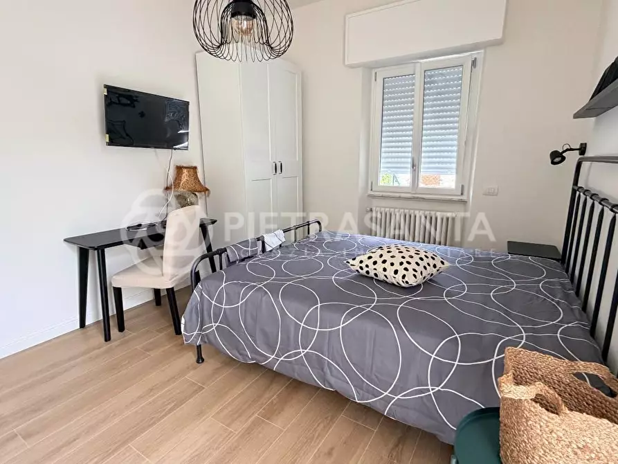 Immagine 12 di Villa in affitto  a Pietrasanta