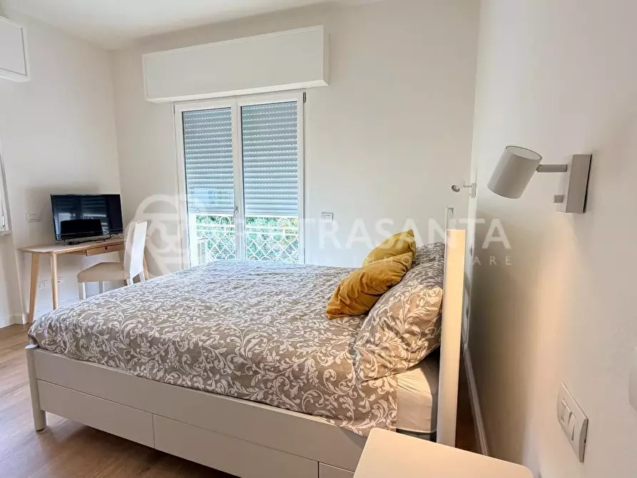 Immagine 24 di Villa in affitto  a Pietrasanta