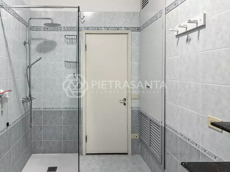 Immagine 39 di Villa in affitto  a Forte Dei Marmi