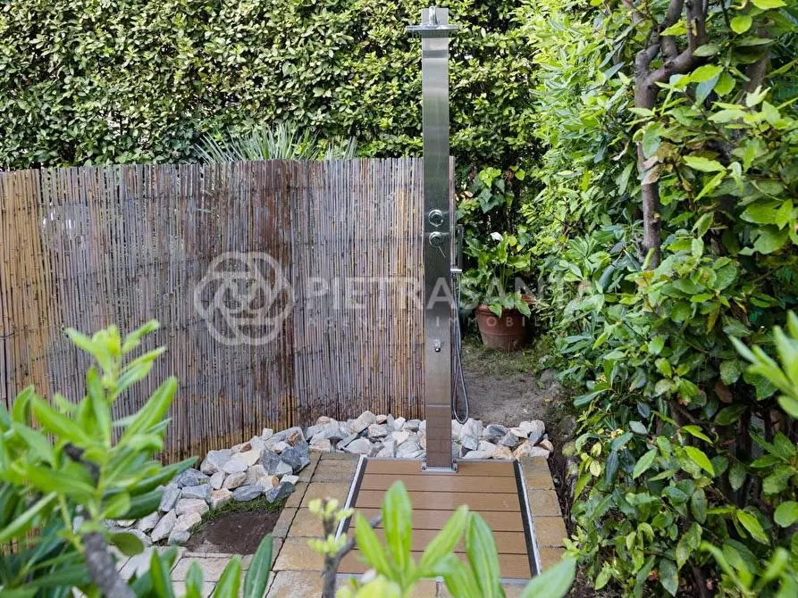 Immagine 17 di Villa in affitto  a Forte Dei Marmi