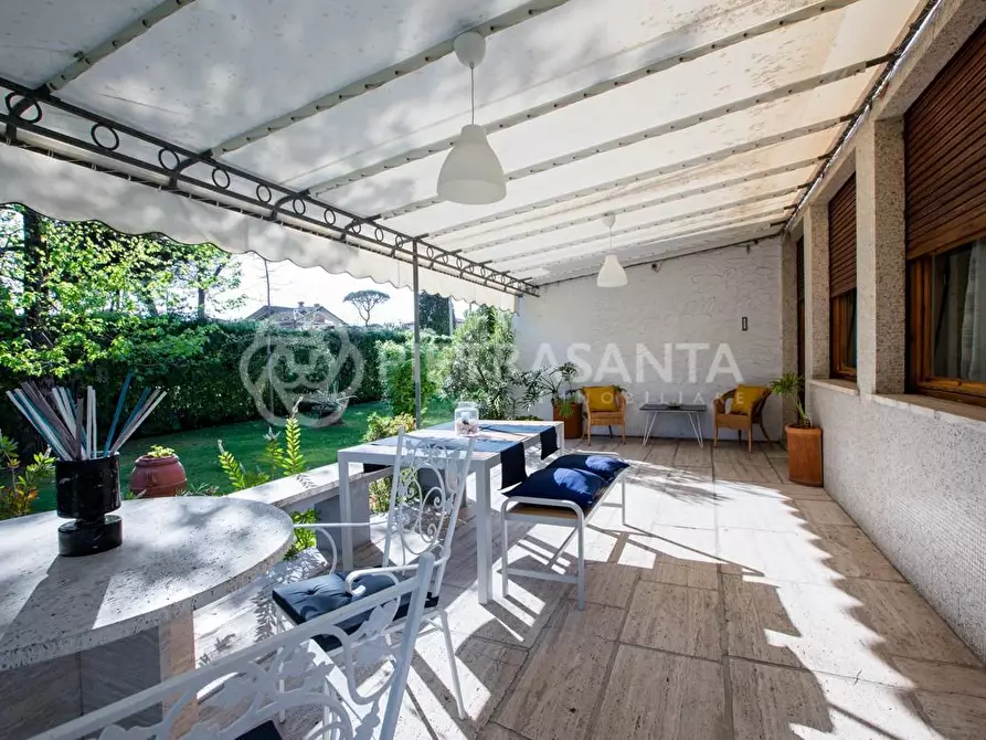 Immagine 8 di Villa in affitto  a Forte Dei Marmi