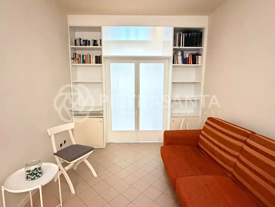Immagine 14 di Appartamento in affitto  a Pietrasanta