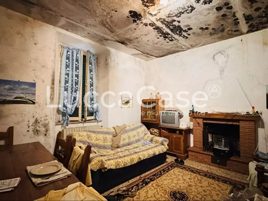 Immagine 14 di Casa indipendente in vendita  a Capannori