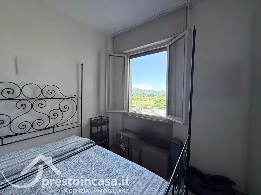 Immagine 16 di Appartamento in vendita  a Viareggio