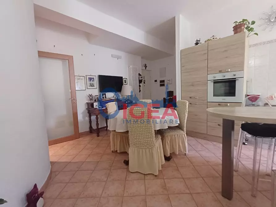 Immagine 1 di Appartamento in vendita  a Siena