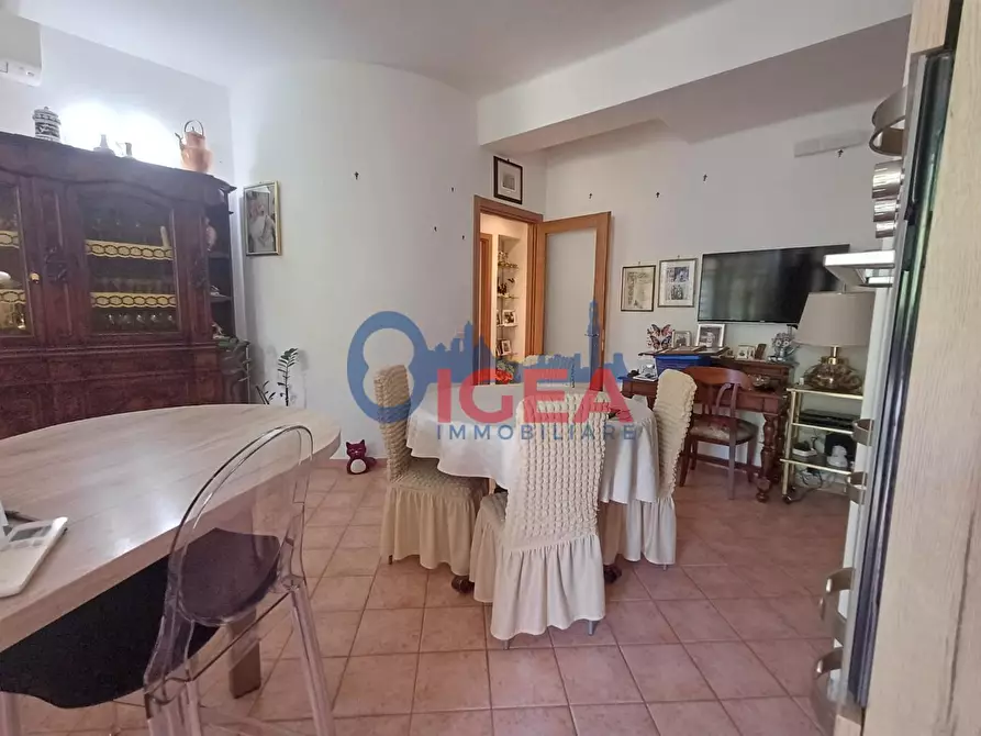Immagine 8 di Appartamento in vendita  a Siena