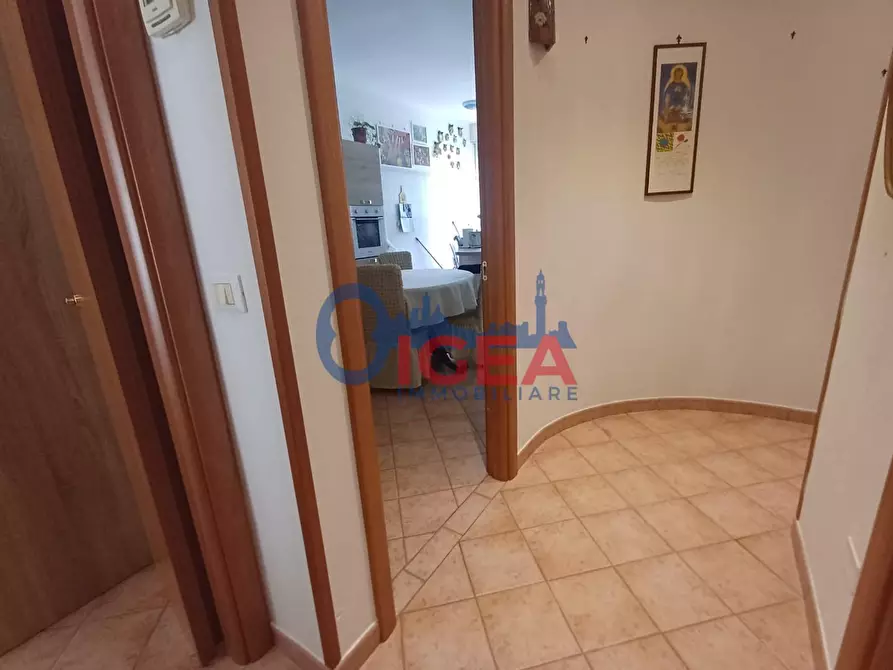 Immagine 9 di Appartamento in vendita  a Siena