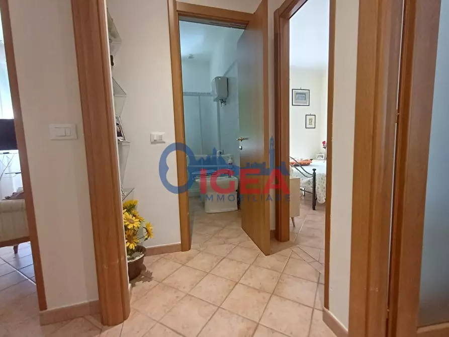 Immagine 10 di Appartamento in vendita  a Siena