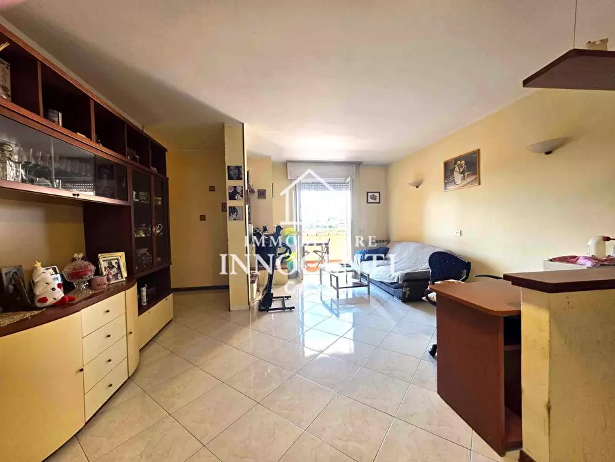 Immagine 2 di Appartamento in vendita  a Montignoso