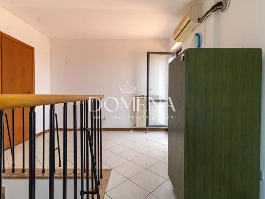 Immagine 9 di Appartamento in vendita  a Siena