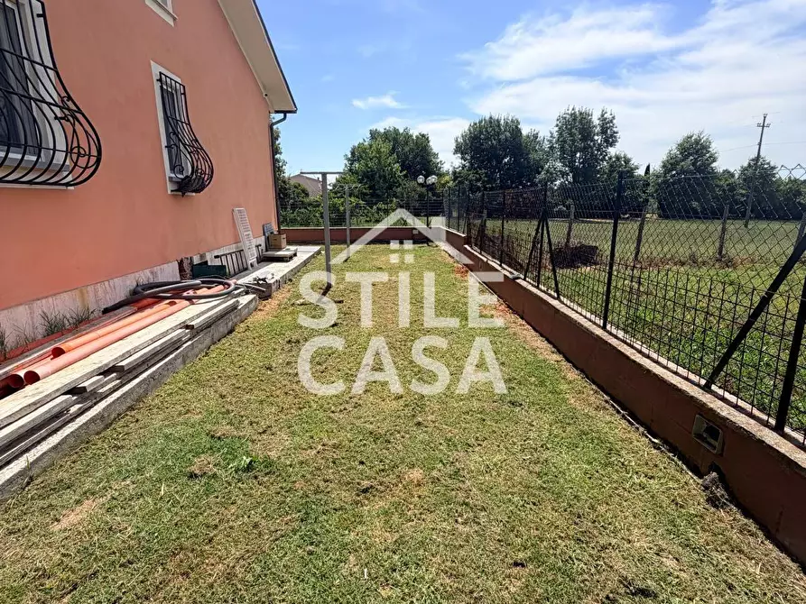 Immagine 33 di Villa in vendita  a Castelfranco Di Sotto