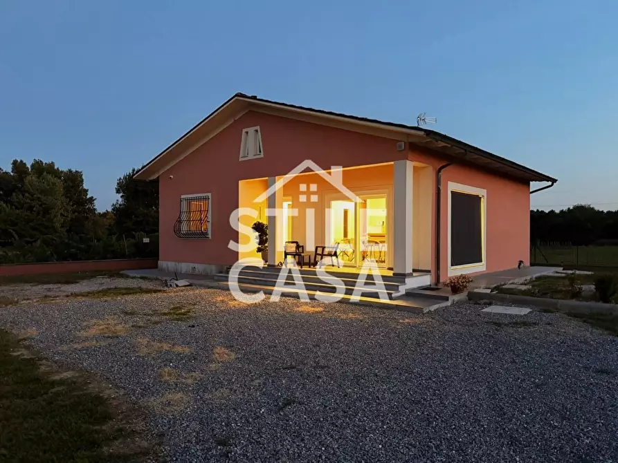 Immagine 40 di Villa in vendita  a Castelfranco Di Sotto