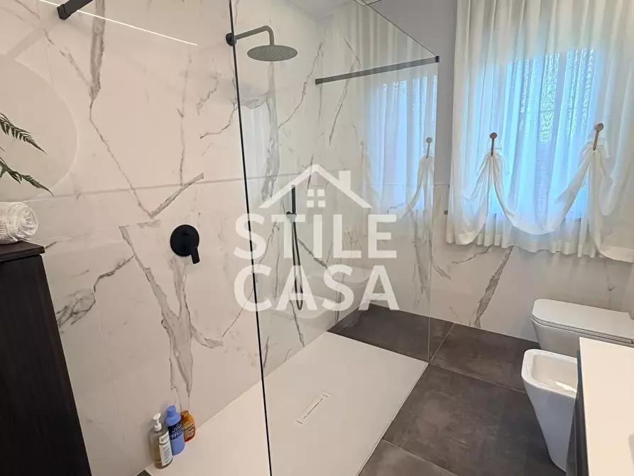 Immagine 21 di Villa in vendita  a Castelfranco Di Sotto