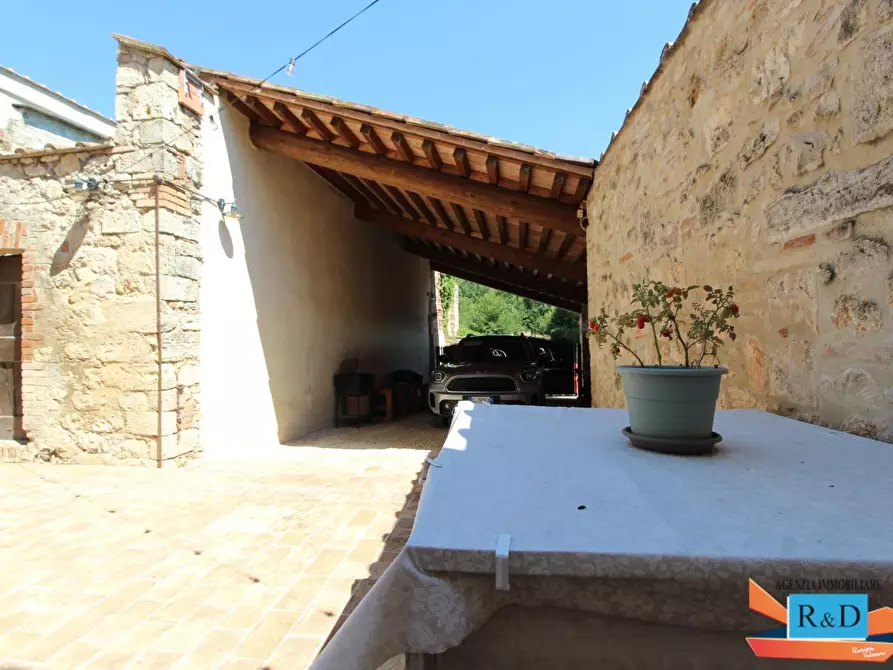 Immagine 7 di Porzione di casa in vendita  a Monteriggioni