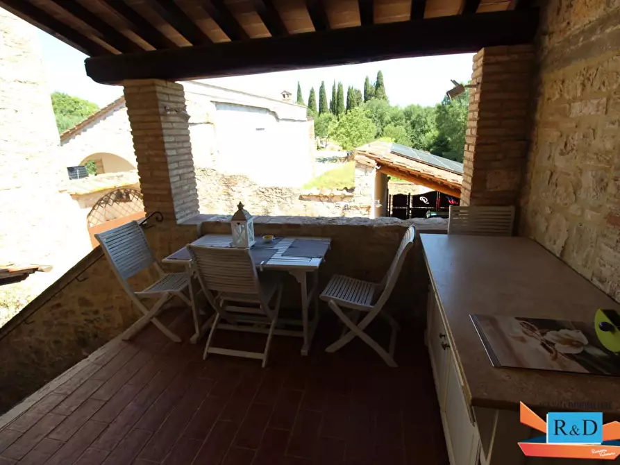 Immagine 2 di Porzione di casa in vendita  a Monteriggioni