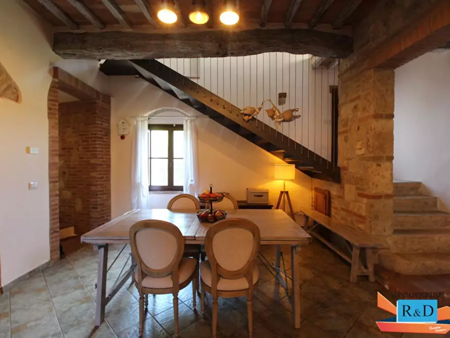 Immagine 10 di Porzione di casa in vendita  a Monteriggioni