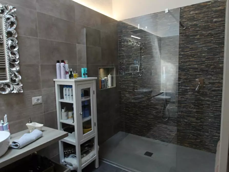 Immagine 29 di Porzione di casa in vendita  a Monteriggioni