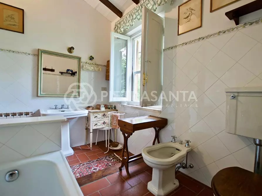 Immagine 14 di Rustico / casale in affitto  a Pietrasanta