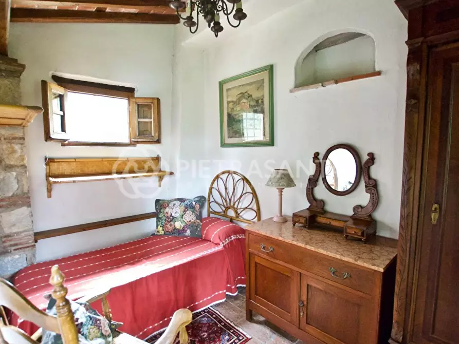 Immagine 22 di Rustico / casale in affitto  a Pietrasanta