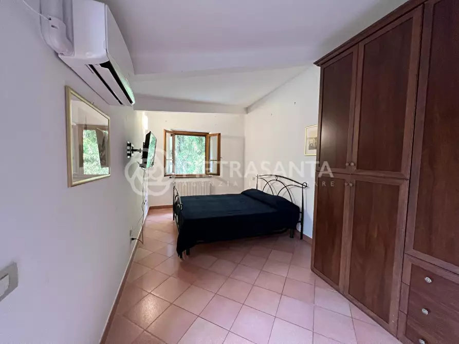 Immagine 17 di Appartamento in affitto  a Pietrasanta