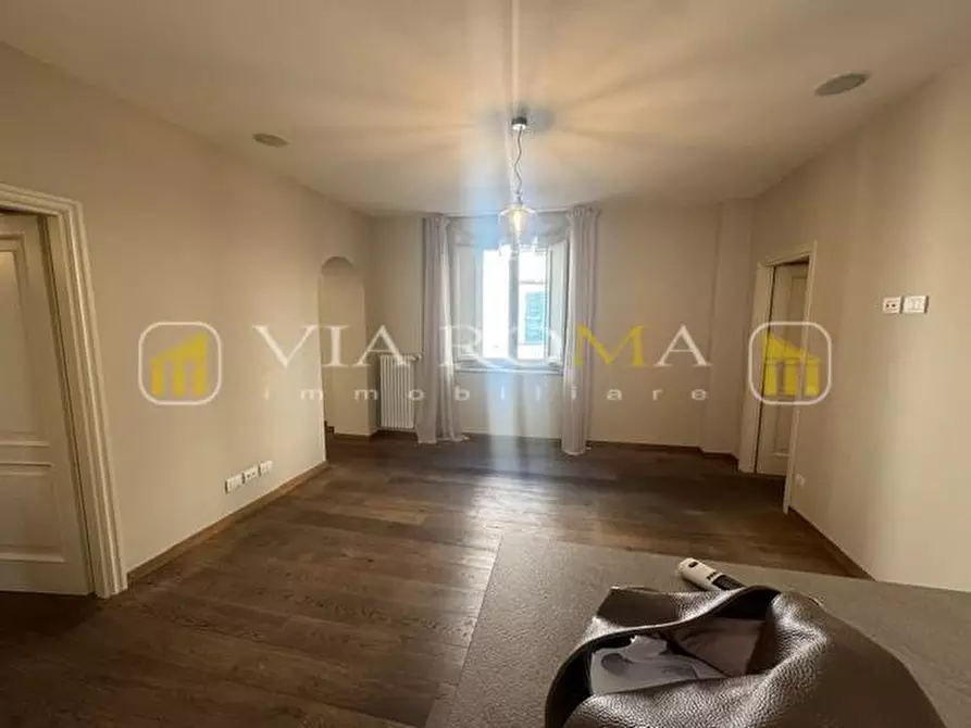 Immagine 9 di Appartamento in vendita  a Lucca