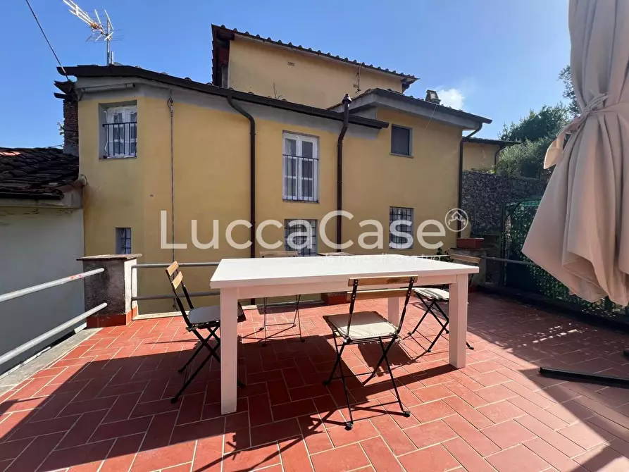 Immagine 16 di Casa bifamiliare in vendita  a Lucca