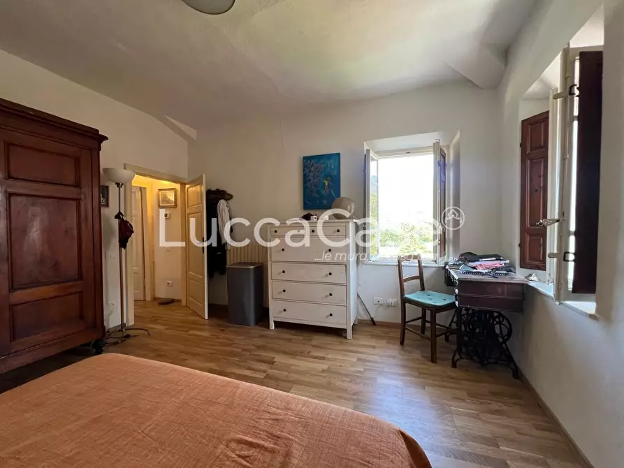 Immagine 45 di Casa bifamiliare in vendita  a Lucca