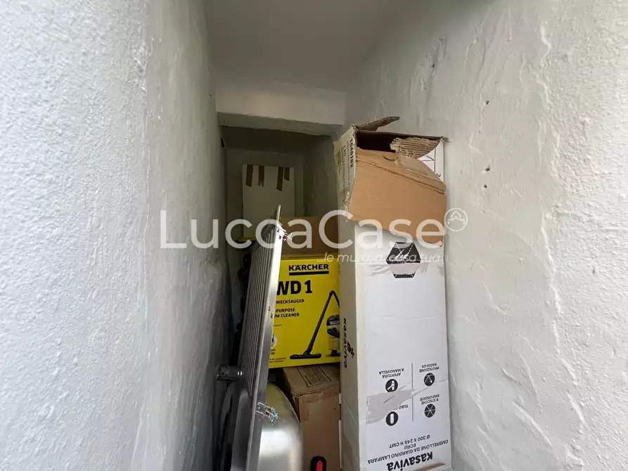 Immagine 48 di Casa bifamiliare in vendita  a Lucca