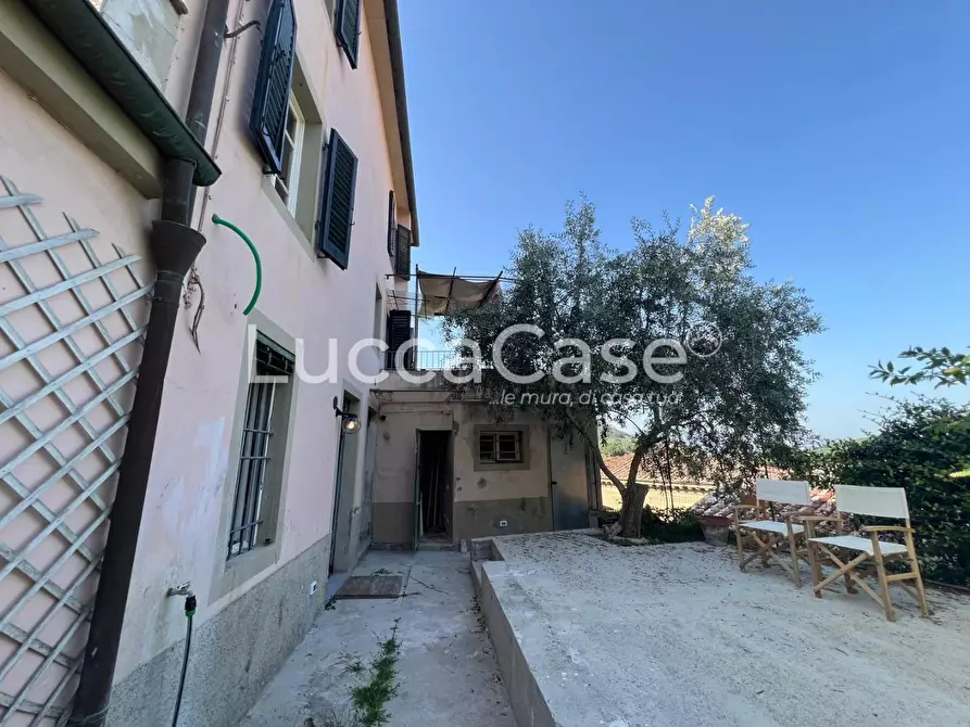 Immagine 56 di Casa bifamiliare in vendita  a Lucca