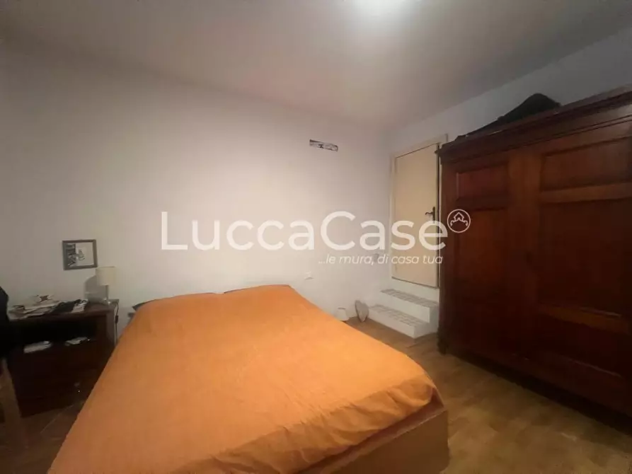 Immagine 17 di Casa bifamiliare in vendita  a Lucca