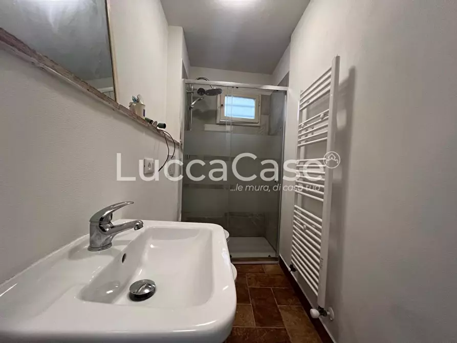 Immagine 29 di Casa bifamiliare in vendita  a Lucca