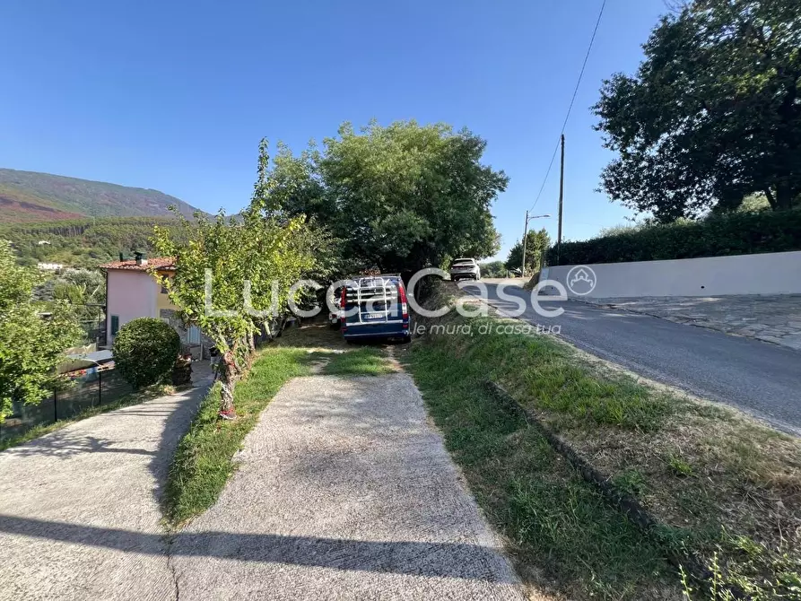Immagine 60 di Casa bifamiliare in vendita  a Lucca