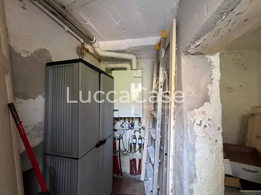 Immagine 46 di Casa bifamiliare in vendita  a Lucca