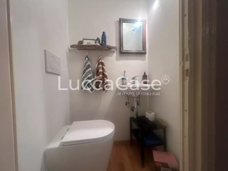 Immagine 18 di Casa bifamiliare in vendita  a Lucca