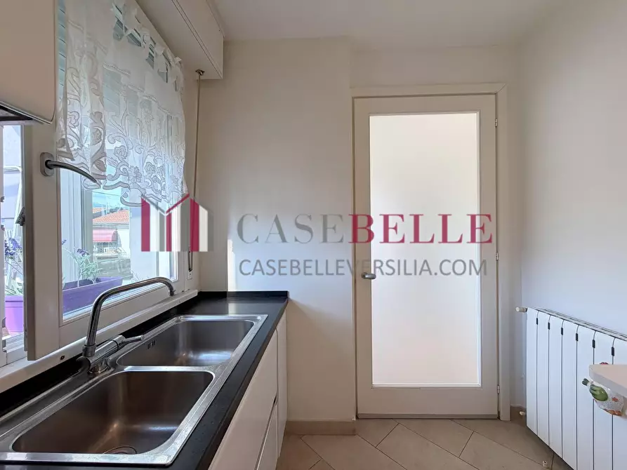 Immagine 13 di Appartamento in vendita  a Camaiore