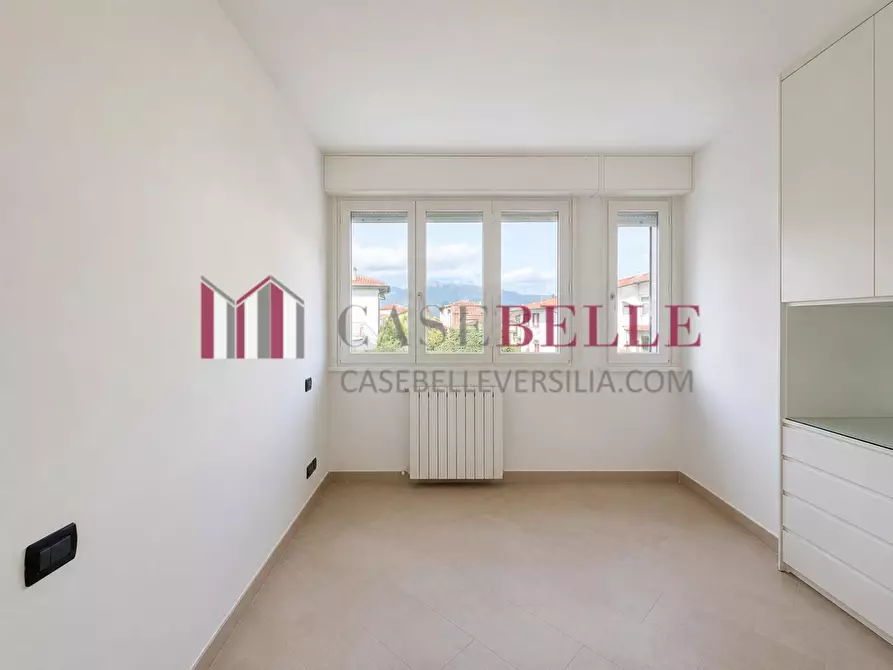 Immagine 18 di Appartamento in vendita  a Camaiore