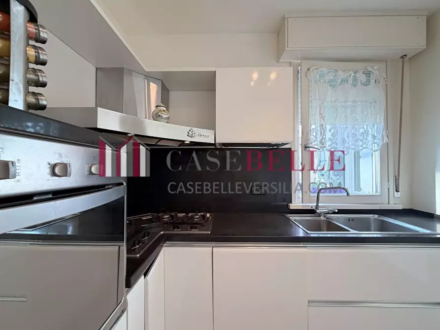 Immagine 12 di Appartamento in vendita  a Camaiore