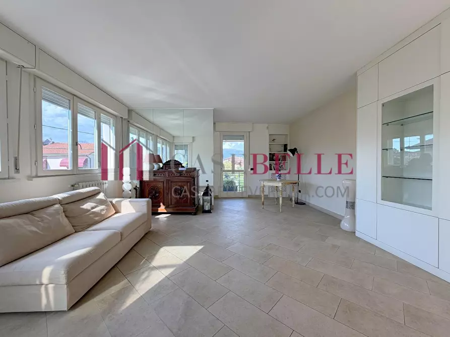Immagine 4 di Appartamento in vendita  a Camaiore