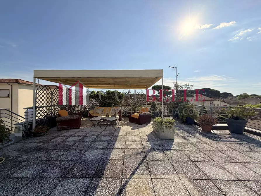 Immagine 38 di Appartamento in vendita  a Camaiore