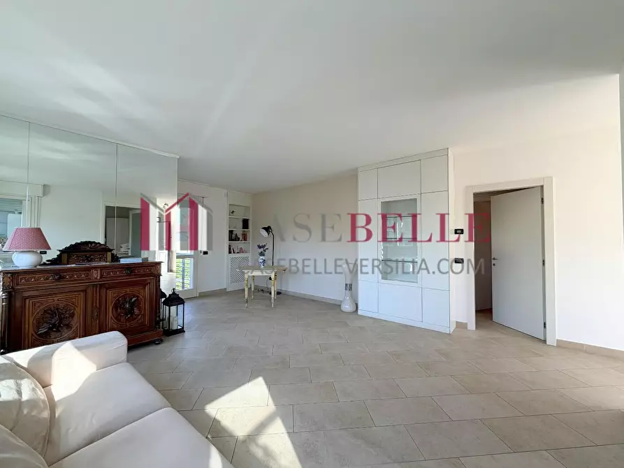 Immagine 5 di Appartamento in vendita  a Camaiore
