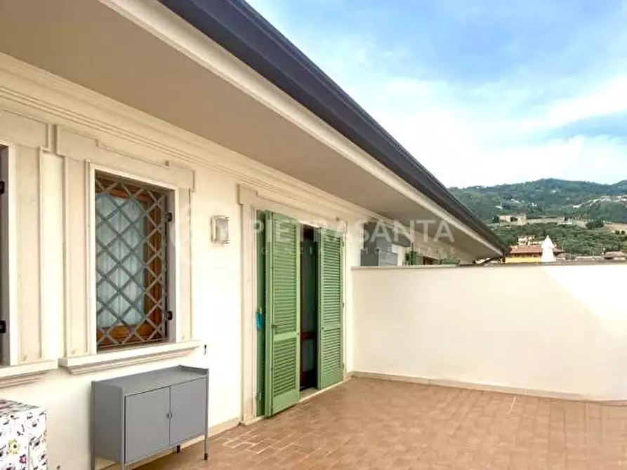 Immagine 2 di Appartamento in affitto  a Pietrasanta