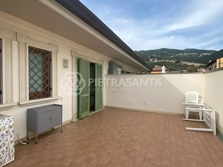 Immagine 4 di Appartamento in affitto  a Pietrasanta