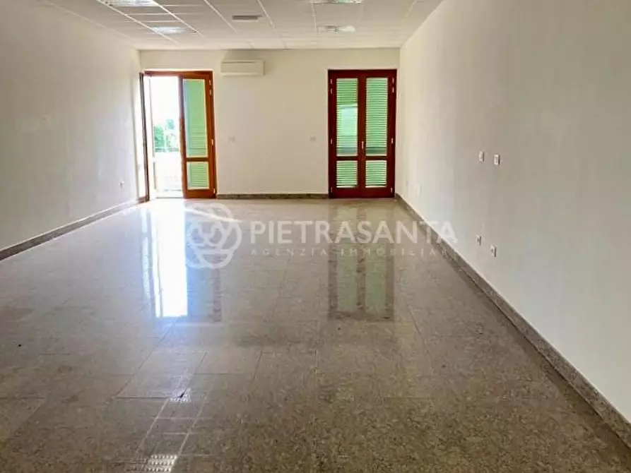Immagine 11 di Appartamento in affitto  a Pietrasanta